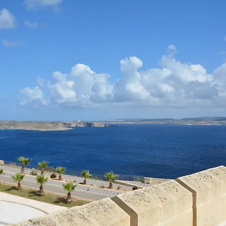 Apartment Fort Chambray La Best Group Ghajnsielem